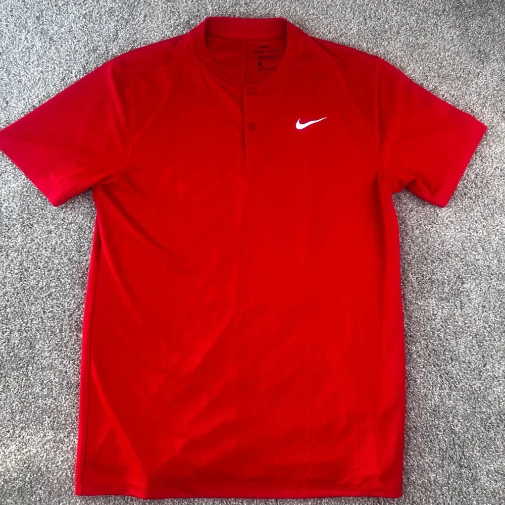 Nike Dri-FIT Blade Collar Polo Shirt Mens Small Red Standard Fit Swoosh Golf